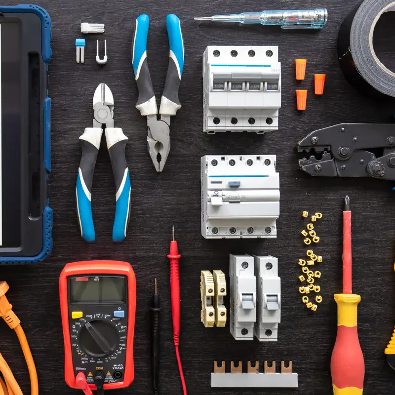 Mechanical tools organized for vessel maintenance and ship supply